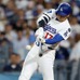 【MLB】大谷翔平、劣勢からジャッジの頭上超え“181キロ”高弾道22号アーチ　米記者驚愕の一発「球団記録タイの月間15本塁打」