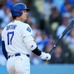 【MLB】大谷翔平、右手甲への死球で途中交代……プロテクターに当たるも痛がる素振り　明日の登板に影響は？