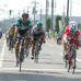 　自転車ロードレースのツール・ド・北海道は9月14日、共和町から今金町までの174kmで第3ステージが行われ、オーストラリアのミッチェル・ドッカー（20）がゴールスプリントを制して勝利。各ステージの所要時間の合計で争う総合成績でも首位に立ち、緑色のリーダージャ