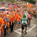 ラルプデュエズのオランダ人コーナーはナショナルカラーのオレンジで埋め尽くされる