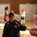 大阪エヴェッサ、「さくら・夢授業バスケットボール教室」にコーチを派遣
