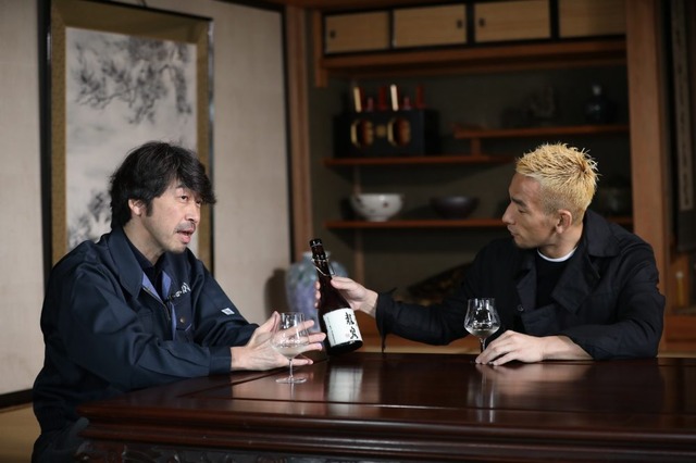 高木酒造株式会の杜氏、髙木顕統さんと中田英寿さんが日本酒「十四代」のこだわりをテーマに対談